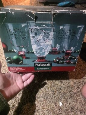 Pfaltzgraff Winterberry Clear Glasses Serving Bowl And Platter Bundle
